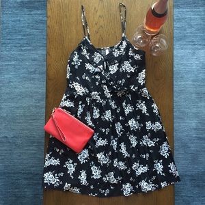 Black & white floral summer dress - XL